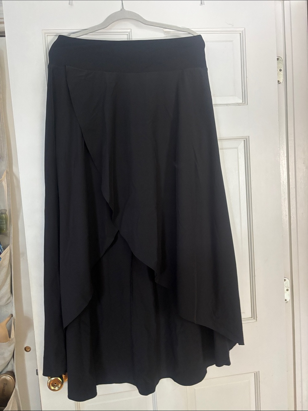 HALARA Black High-Low Asymmetrical Layered Skirt